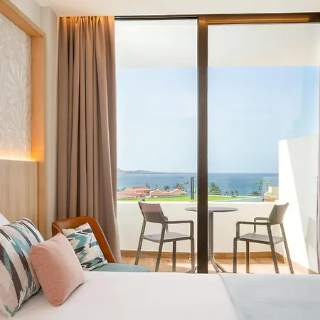 Отель Mediterranean Palace Плая-де-лас-Америкас