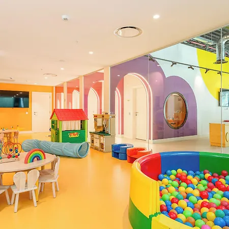 Hotel Mediterranean Palace 5*